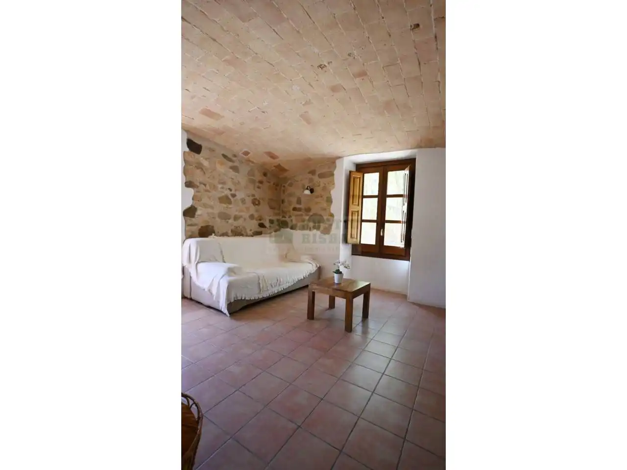 Sala d'estar de Finca rústica de lloguer en Llagostera amb Calefacció, Jardí privat i Moblat