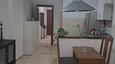 Foto 4 de Apartamento de alquiler en Parque Victoria Eugenia, Málaga Capital
