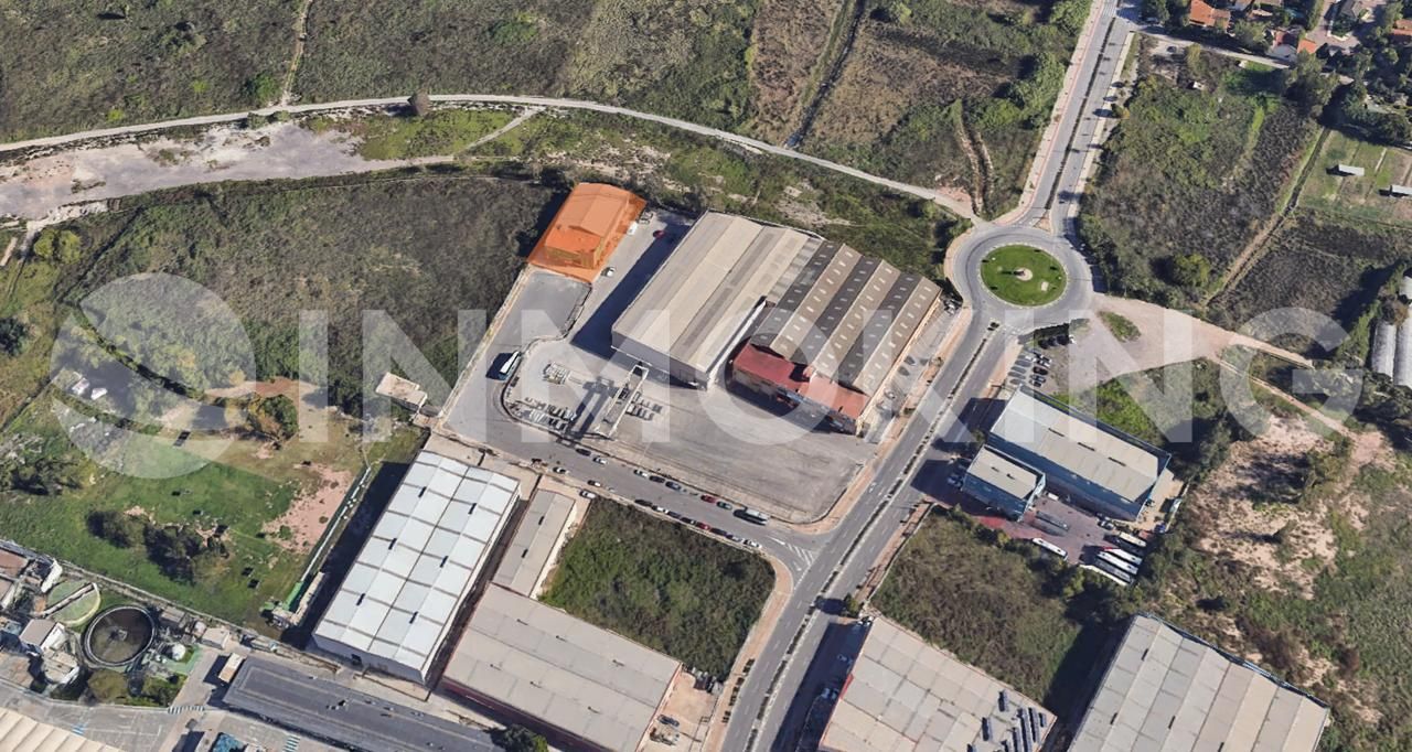 Exterior view of Industrial buildings for sale in El Puig de Santa Maria