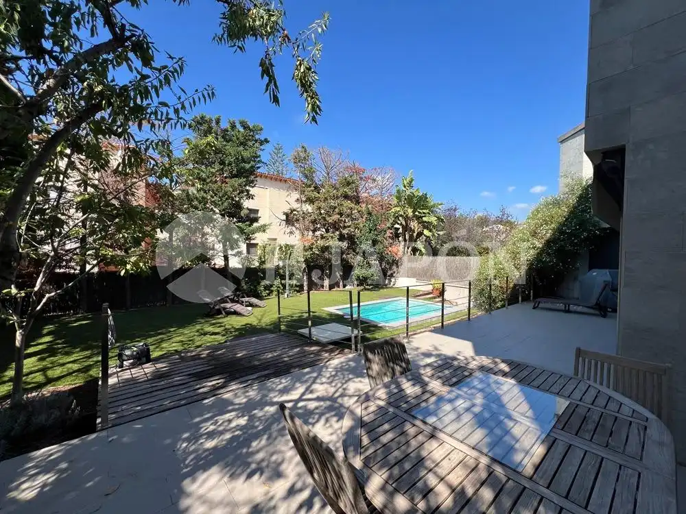 Jardín de Casa o chalet en venta en Alella con Aire acondicionado, Calefacción y Jardín privado