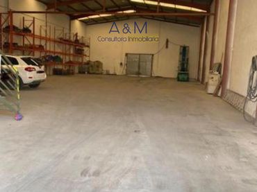 Nau industrial en venda a Enebro