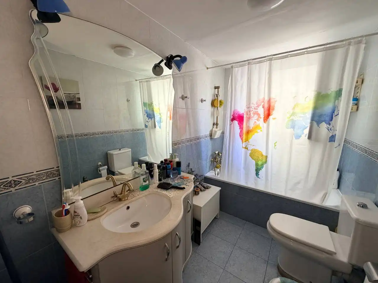 Baño de Piso en venta en Gandia con Aire acondicionado, Amueblado y TV