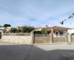 Vista exterior de Casa o xalet en venda en Albinyana amb Jardí privat