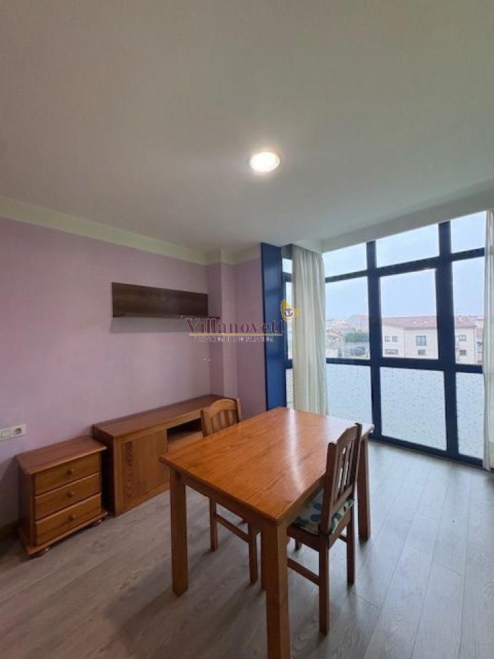 Bedroom of Study to rent in Vigo   with Heating and Parquet flooring