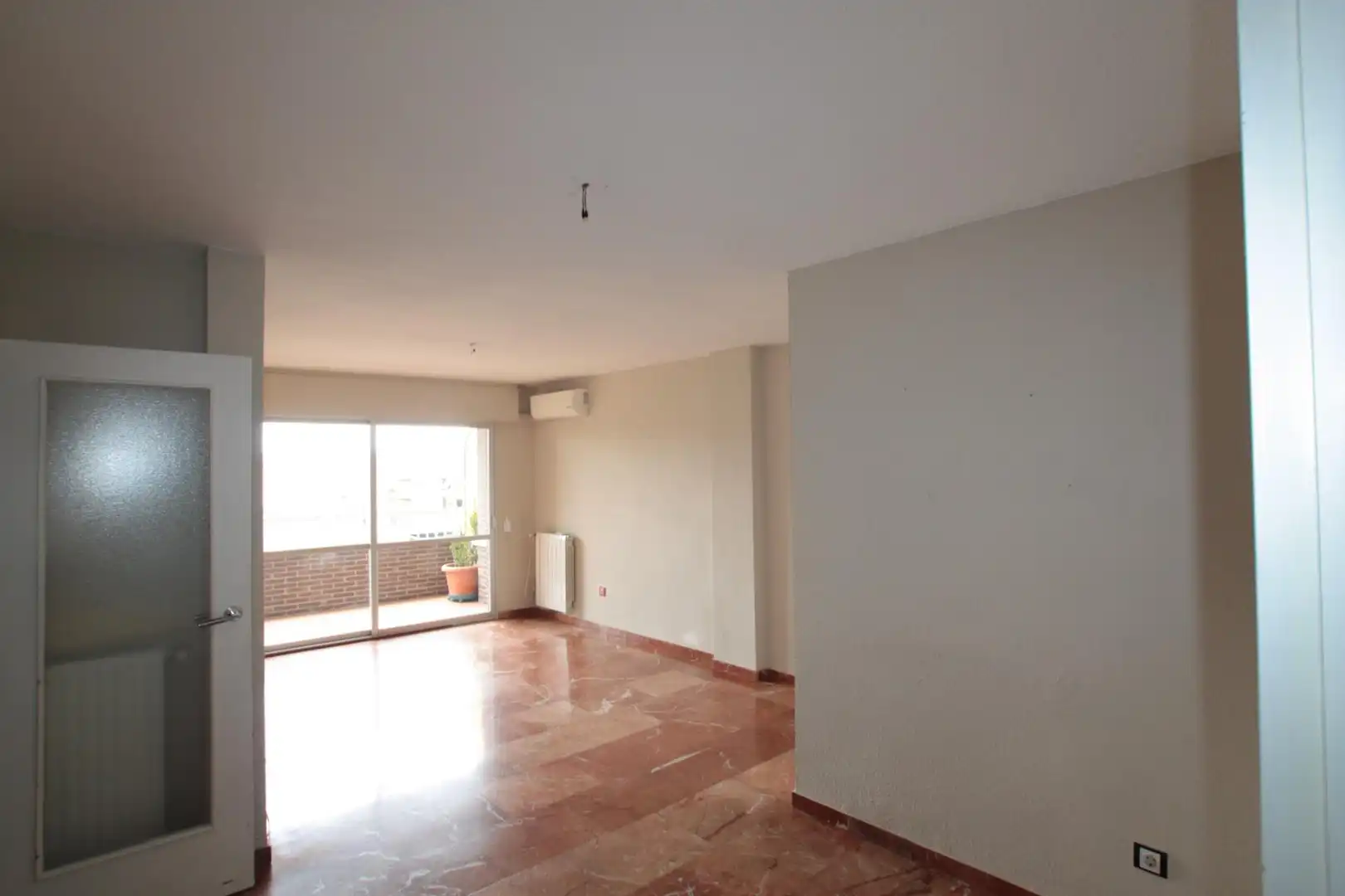 Piso de alquiler en Granada con Aire acondicionado y Terraza