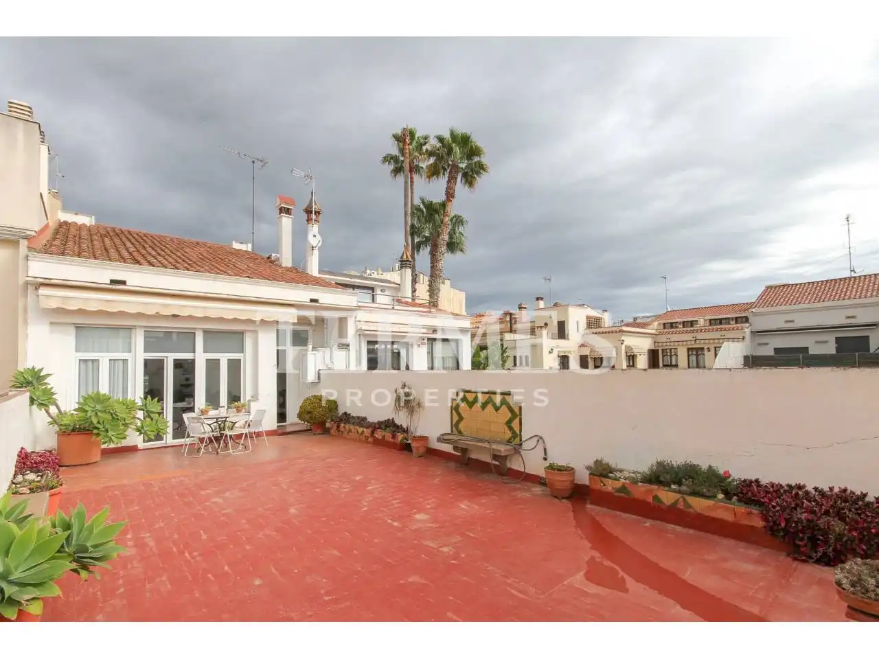 Terraza de Casa adosada en venta en Mataró con Aire acondicionado, Calefacción y Jardín privado