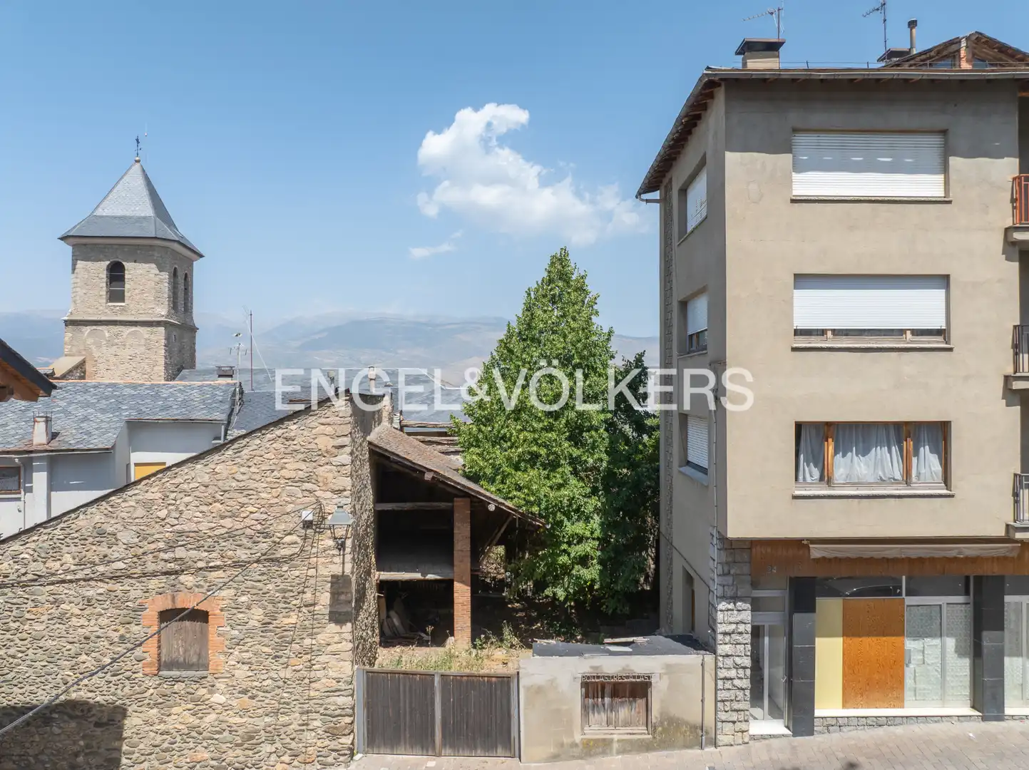 Vista exterior de Residencial en venta en Alp