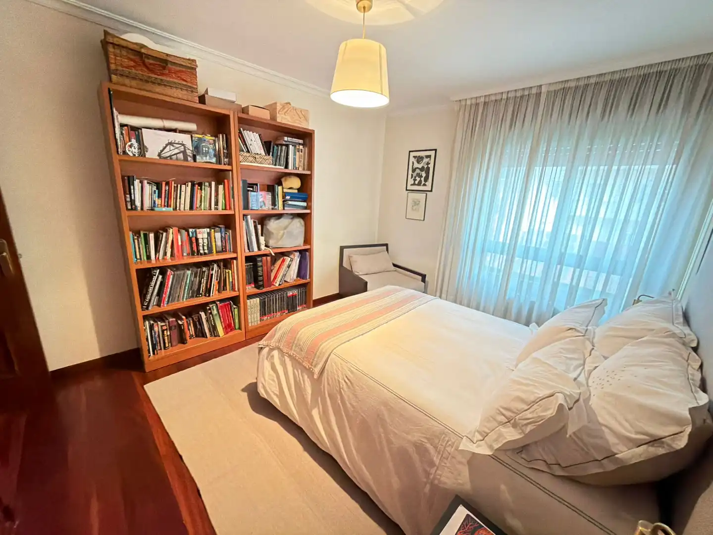 Habitación de Piso en venta en Pontevedra Capital  con Calefacción, Parquet y Trastero