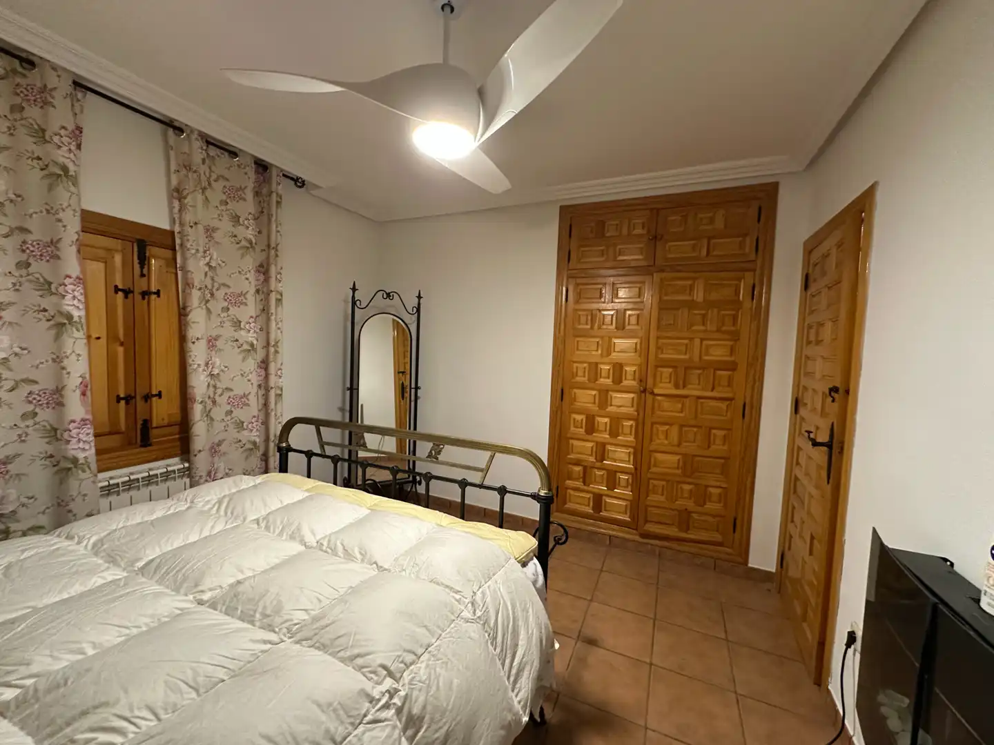 Bedroom of Houses for sale in Úbeda  with Air Conditioner, Heating and Private garden