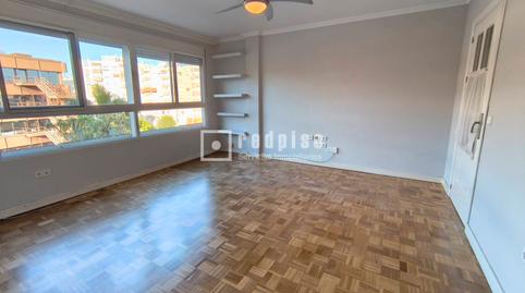 Foto 2 de Piso de alquiler en Las Cruzadas, Parque María Luisa -Giralda Sur, Sevilla Capital