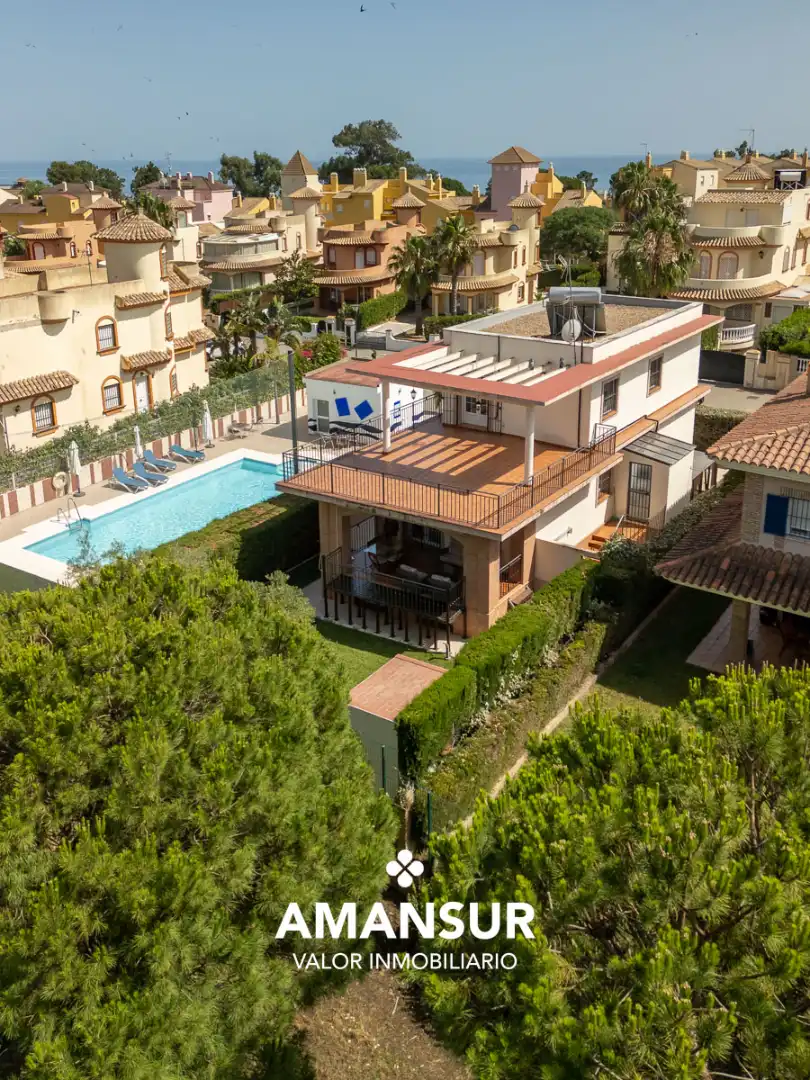 Chalet con piscina en venta en Islantilla Golf, imagen 91