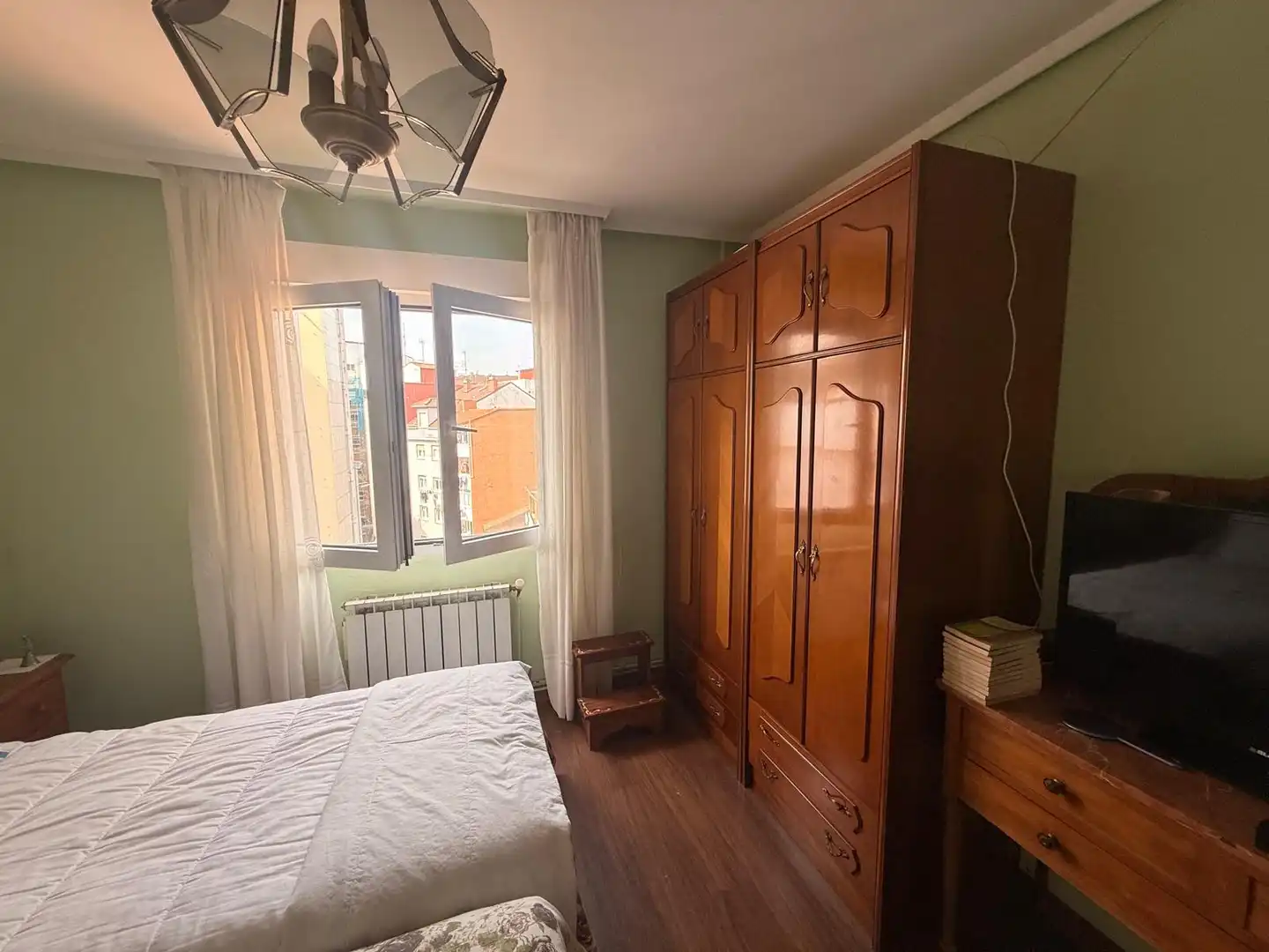 Habitación de Piso en venta en Gijón  con Calefacción