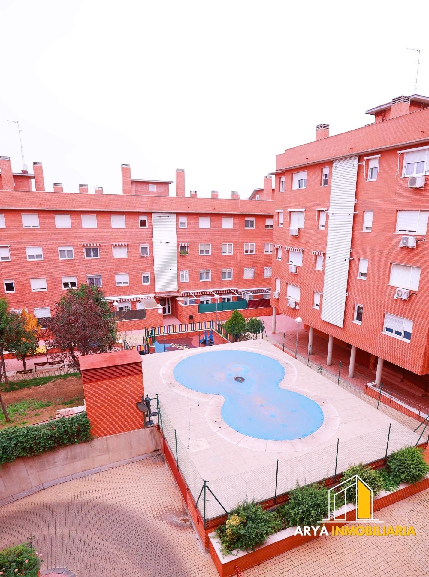 Exterior view of Flat for sale in Torrejón de Ardoz  with Air Conditioner, Heating and Storage room