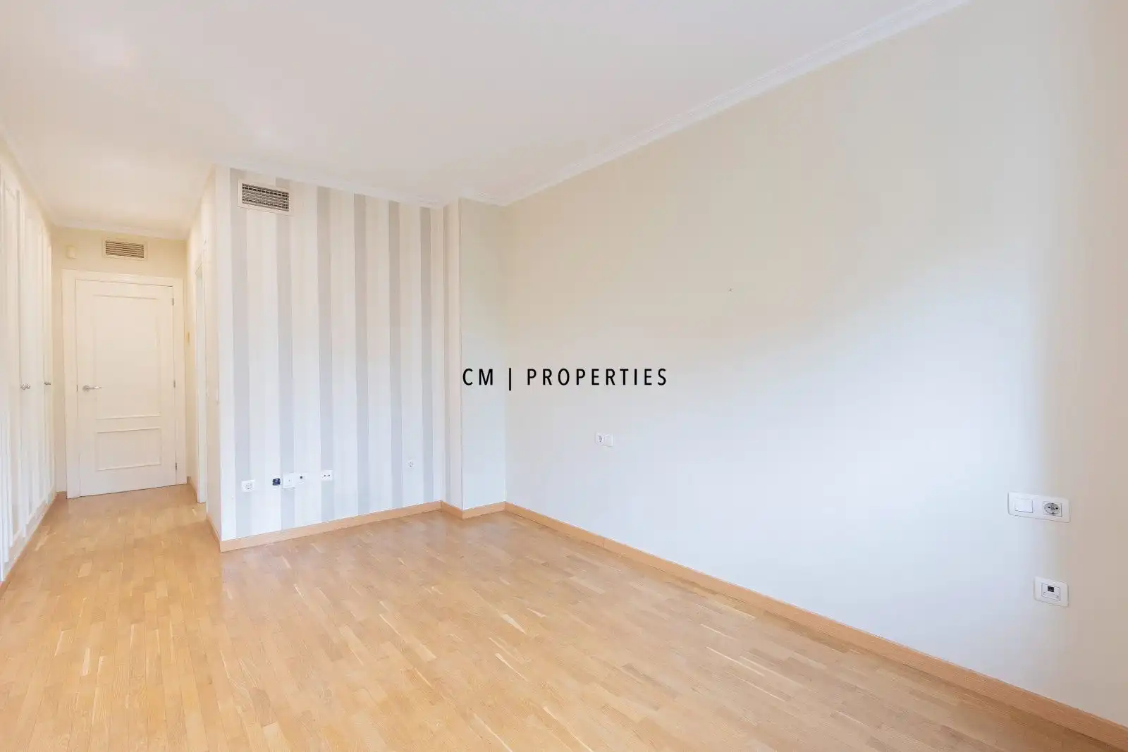 Habitación de Piso de alquiler en Valencia con Aire acondicionado, Calefacción y Parquet