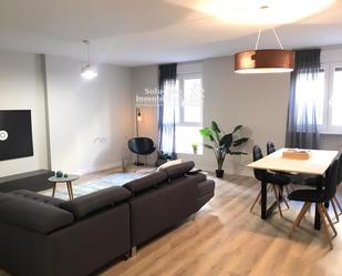 Living room of Flat for sale in Salamanca Capital  with Heating, Terrace and Furnished