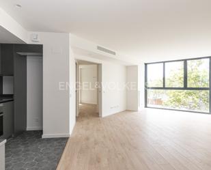 Living room of Apartment for sale in  Barcelona Capital  with Air Conditioner, Heating and Parquet flooring