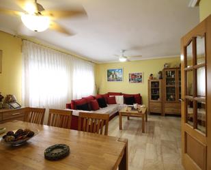 Sala d'estar de Casa o xalet en venda en Alicante / Alacant amb Terrassa, Piscina i Balcó
