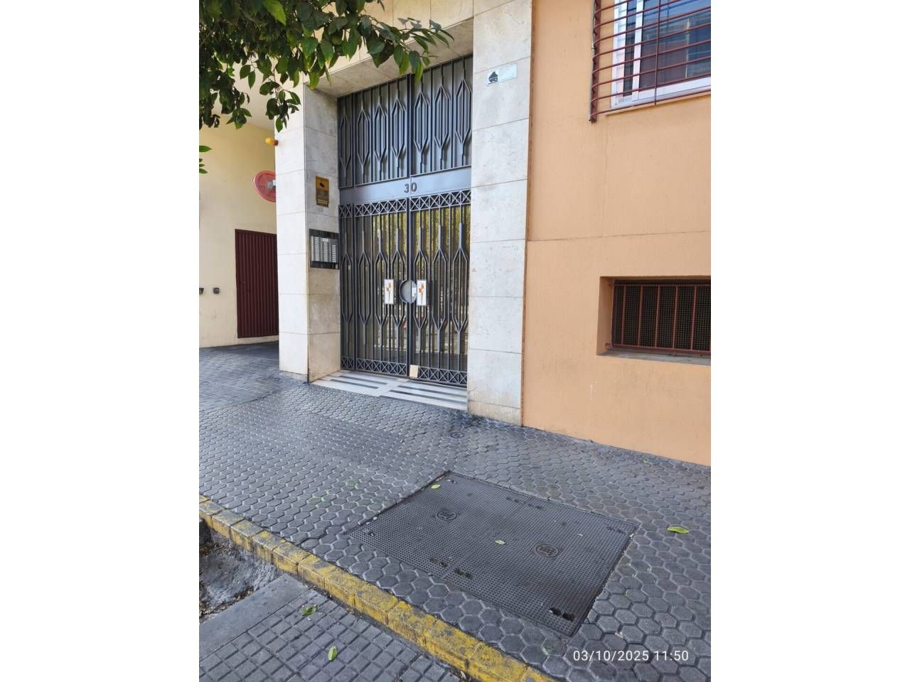 Parking of Flat for sale in  Sevilla Capital  with Air Conditioner, Heating and Terrace