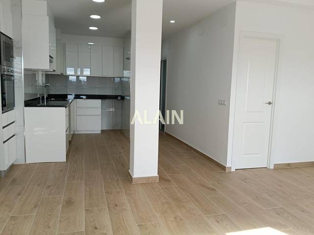 Piso en Venta en Nou Moles