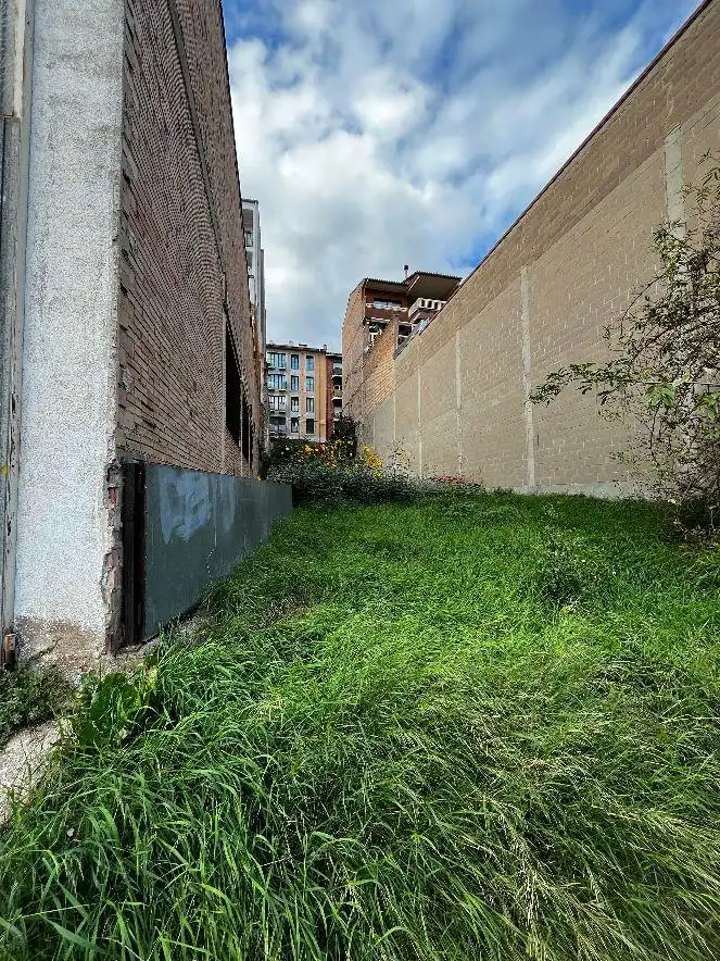 Wohnbaugrundstück zum Verkauf in Manlleu, imagen 6