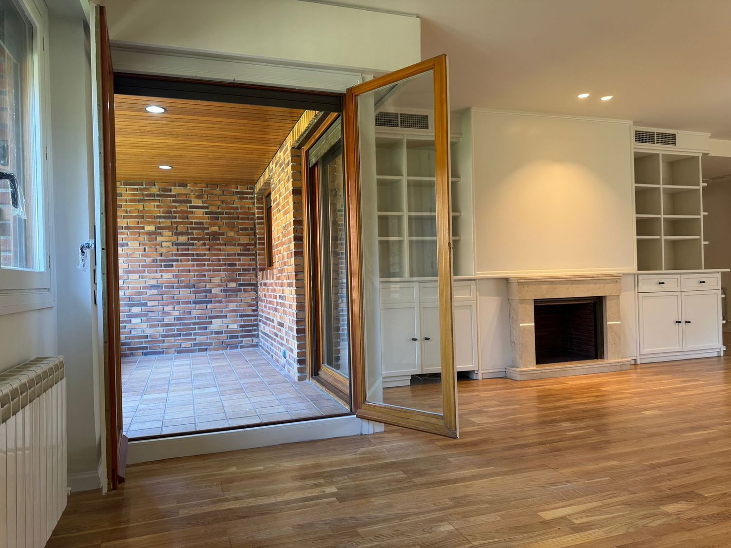 Piso de alquiler en  Madrid Capital con Aire acondicionado, Calefacción y Jardín privado