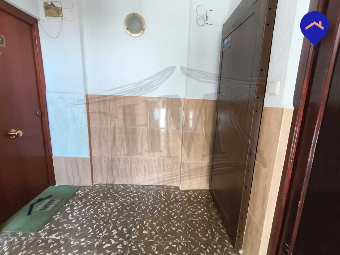 Piso en venta en Valencia con Calefacción, Terraza y Alarma