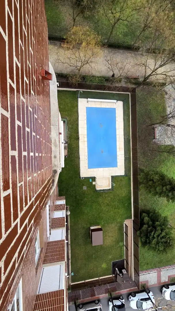 Schwimmbecken von Dachboden zum Verkauf in Fuenlabrada mit Klimaanlage, Heizung und Privatgarten