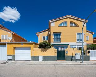 Exterior view of House or chalet for sale in Añover de Tajo  with Air Conditioner, Terrace and Swimming Pool