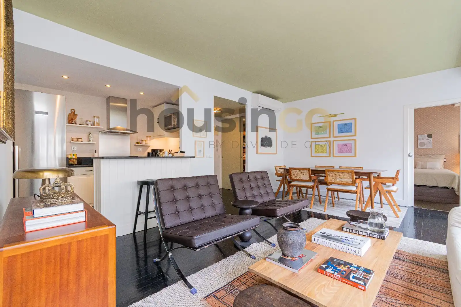 Living room of Flat for rent in Madrid  with Air Conditioner, Heating and Parquet flooring
