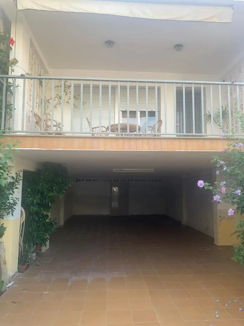 Parking de Casa o chalet en venta en Burriana / Borriana con Jardín privado y Amueblado