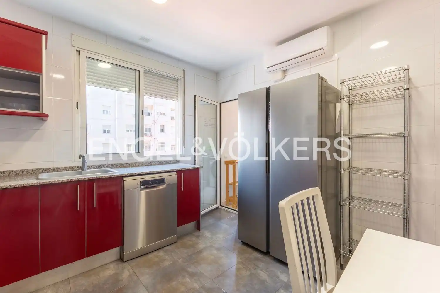 Kitchen of Flat for sale in Valencia  with Air Conditioner, Heating and Parquet flooring