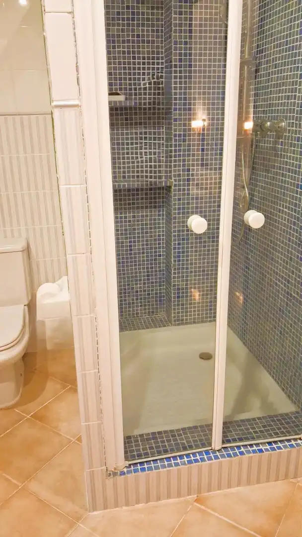 Bathroom of Flat for sale in Villajoyosa / La Vila Joiosa  with Air Conditioner and Terrace