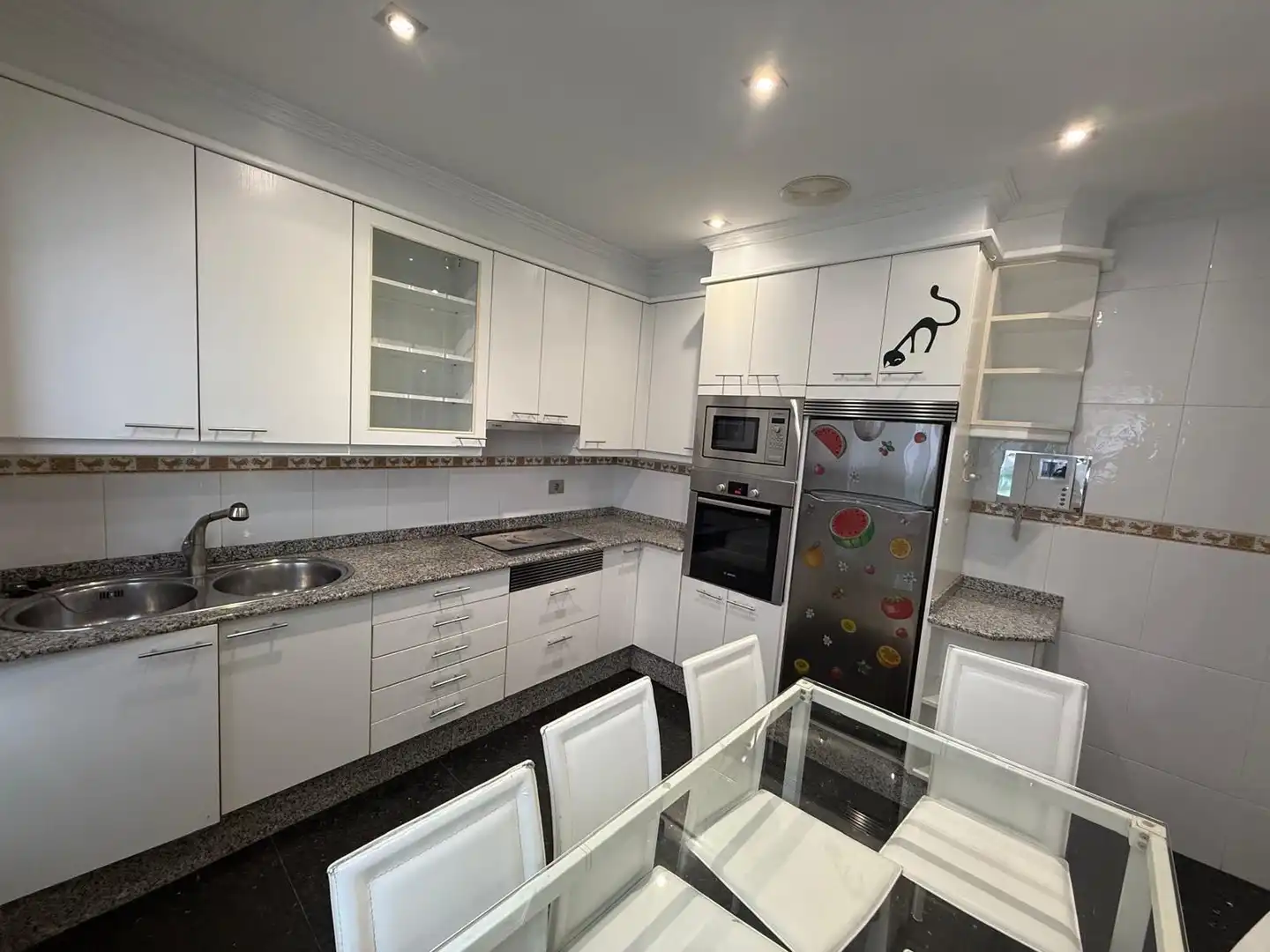 Cocina de Apartamento de alquiler en Lugo con Calefacción