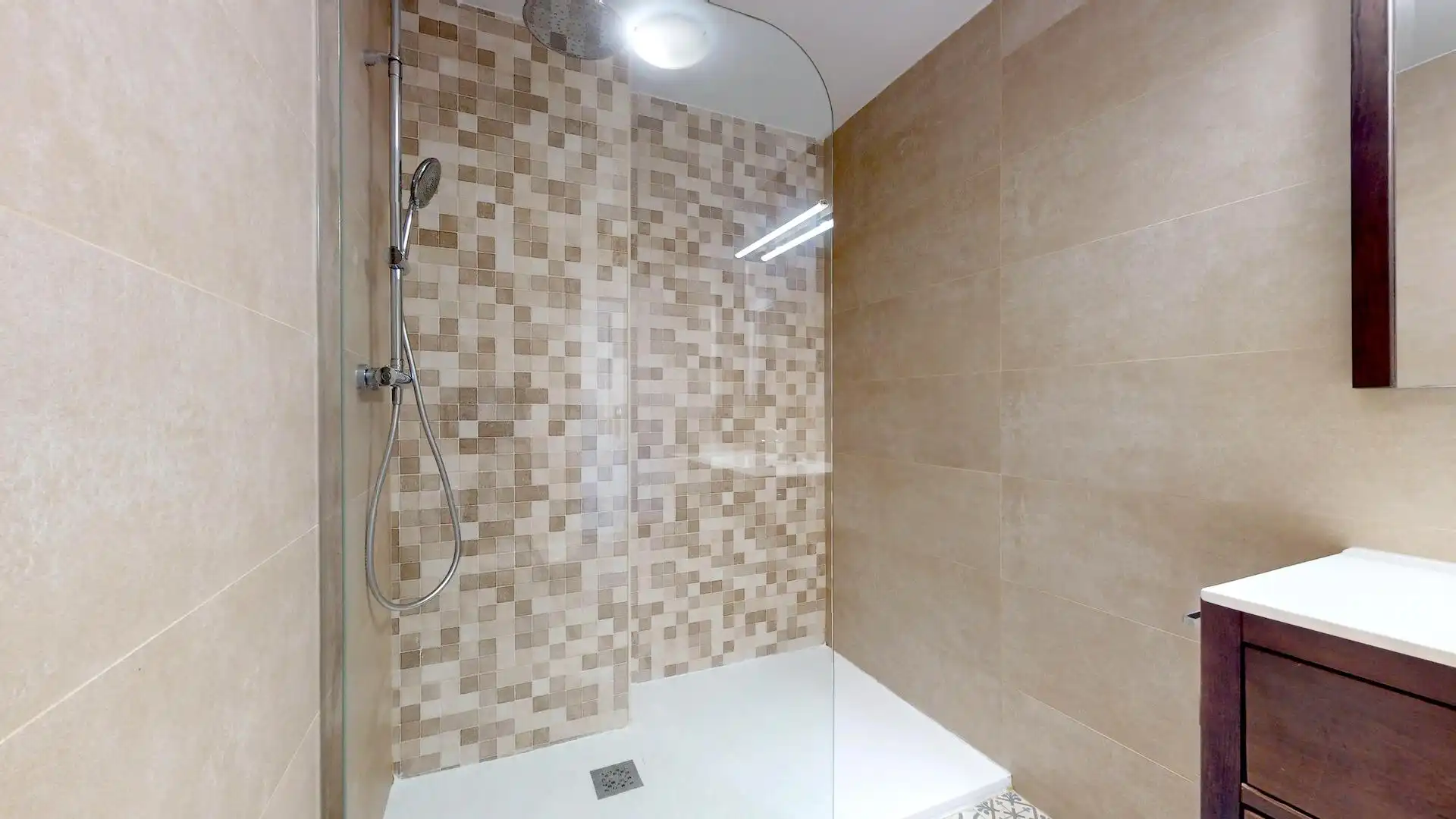 Baño de Piso en venta en Córdoba con Aire acondicionado, Terraza y Trastero