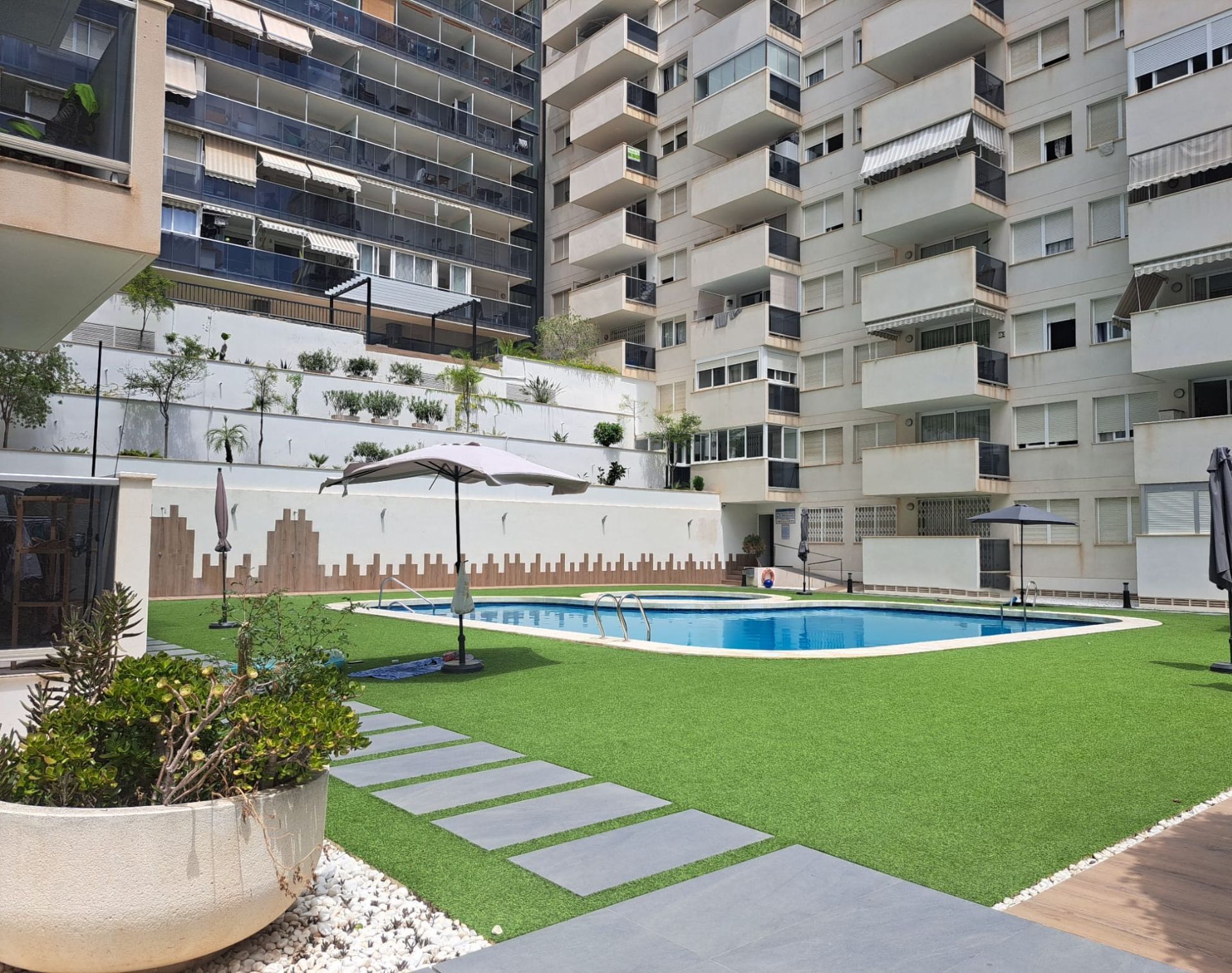Piscina de Apartament en venda en Villajoyosa / La Vila Joiosa amb Aire condicionat, Terrassa i Traster
