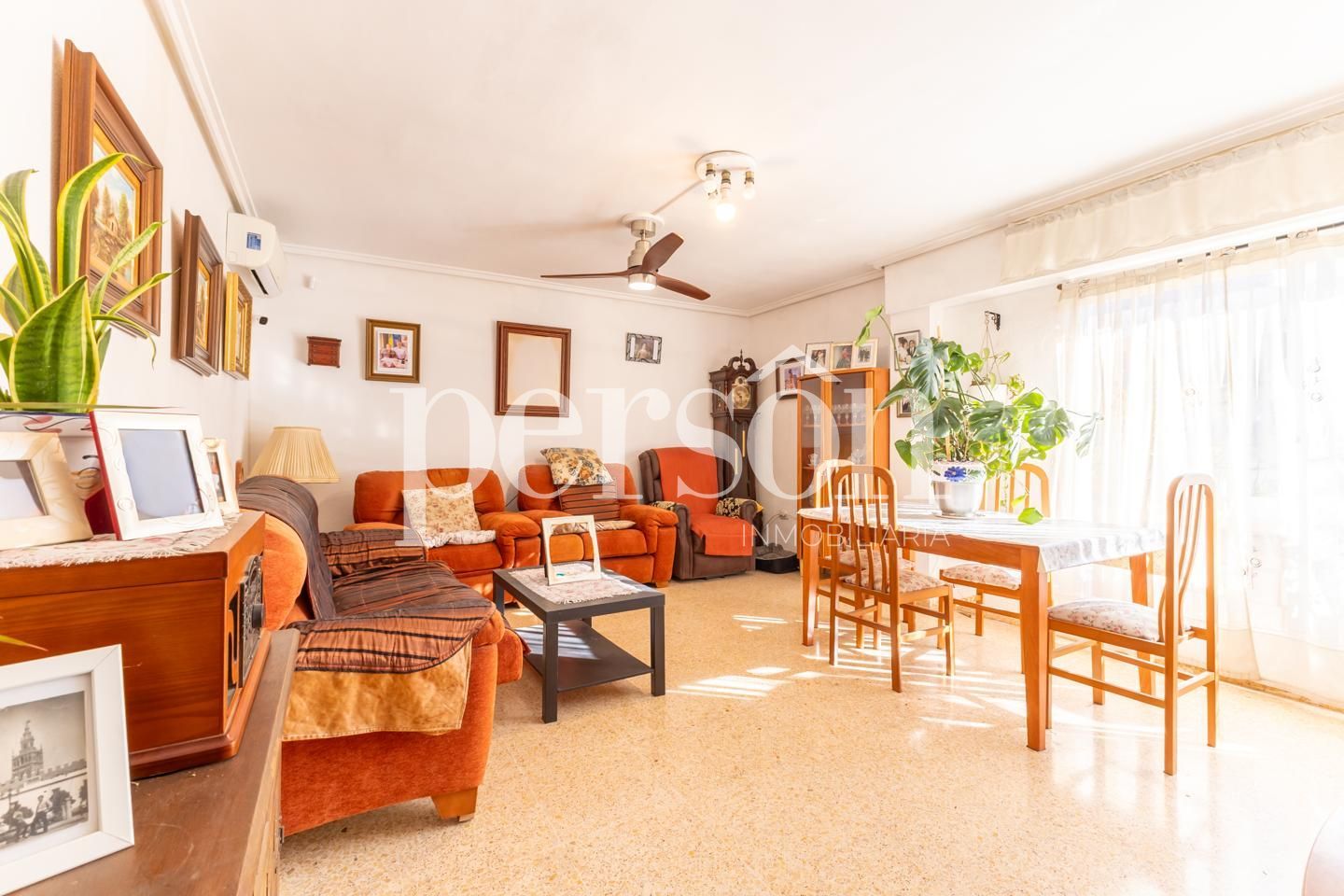 Bedroom of Flat for sale in  Valencia Capital  with Air Conditioner, Storage room and Furnished