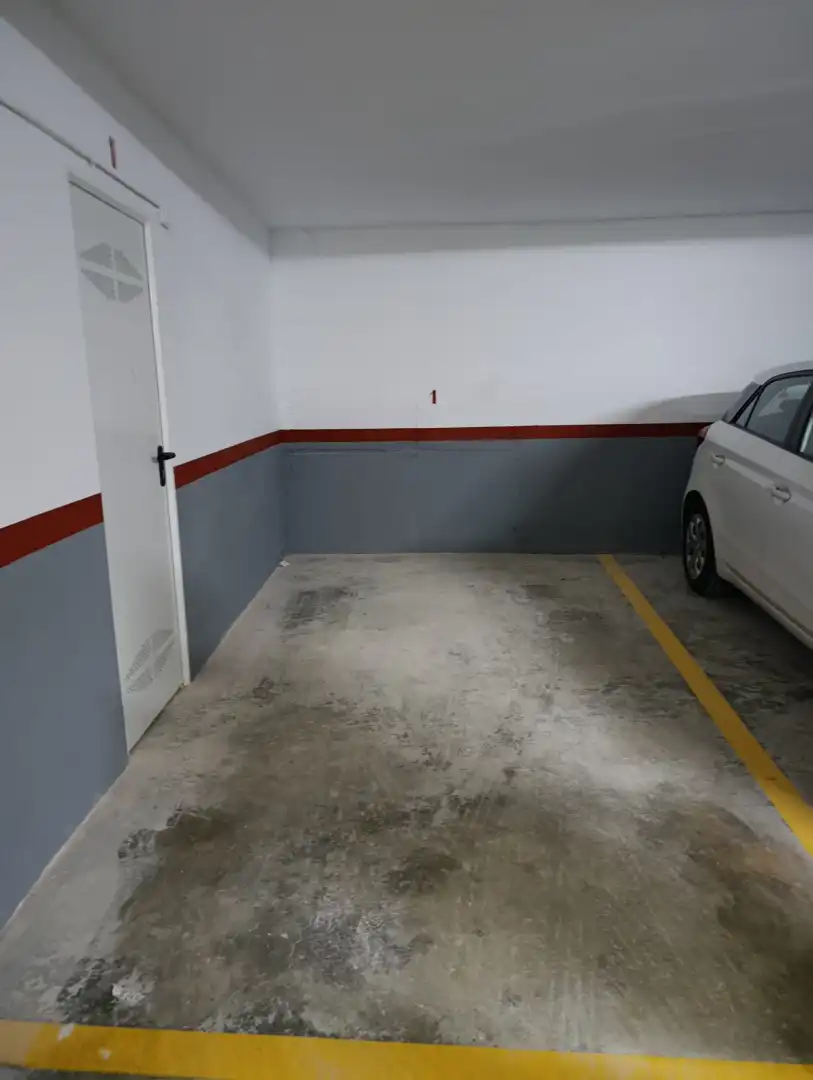 Einzelparkplatz mit Aufzug zum Verkauf in Calle del Doctor José Peris, imagen 2