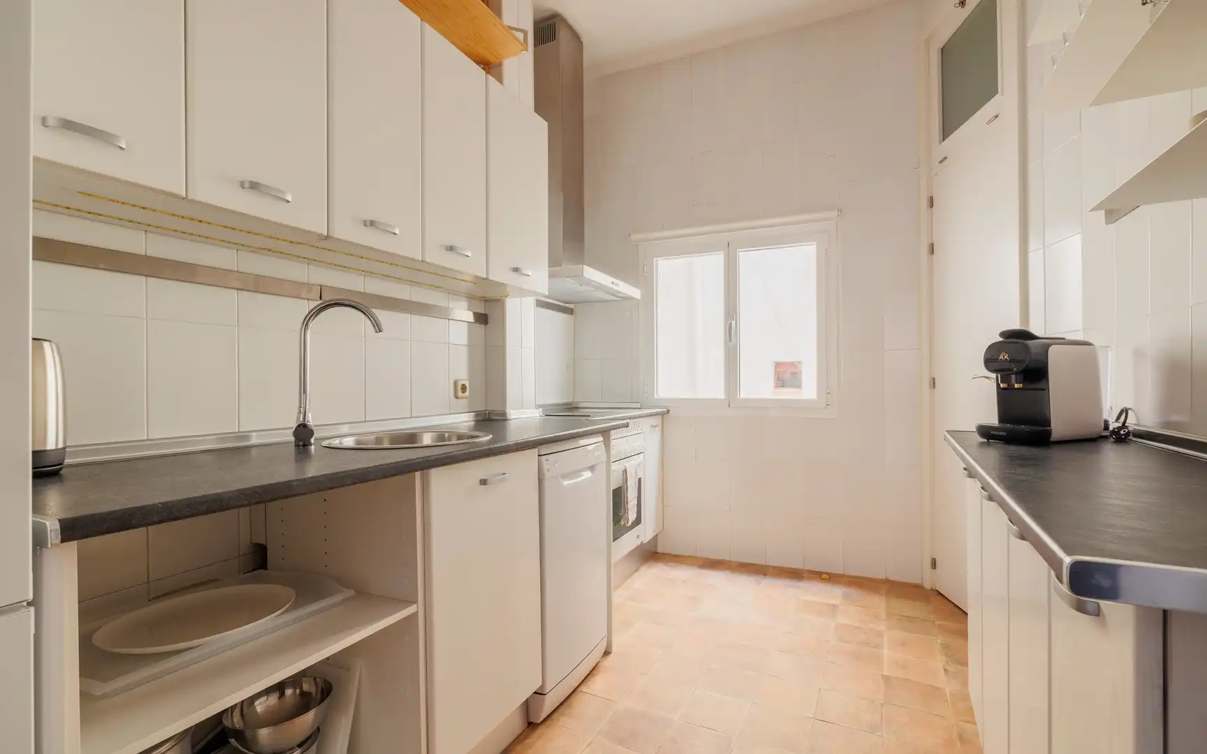 Cocina de Piso de alquiler en Madrid con Aire acondicionado, Calefacción y Amueblado