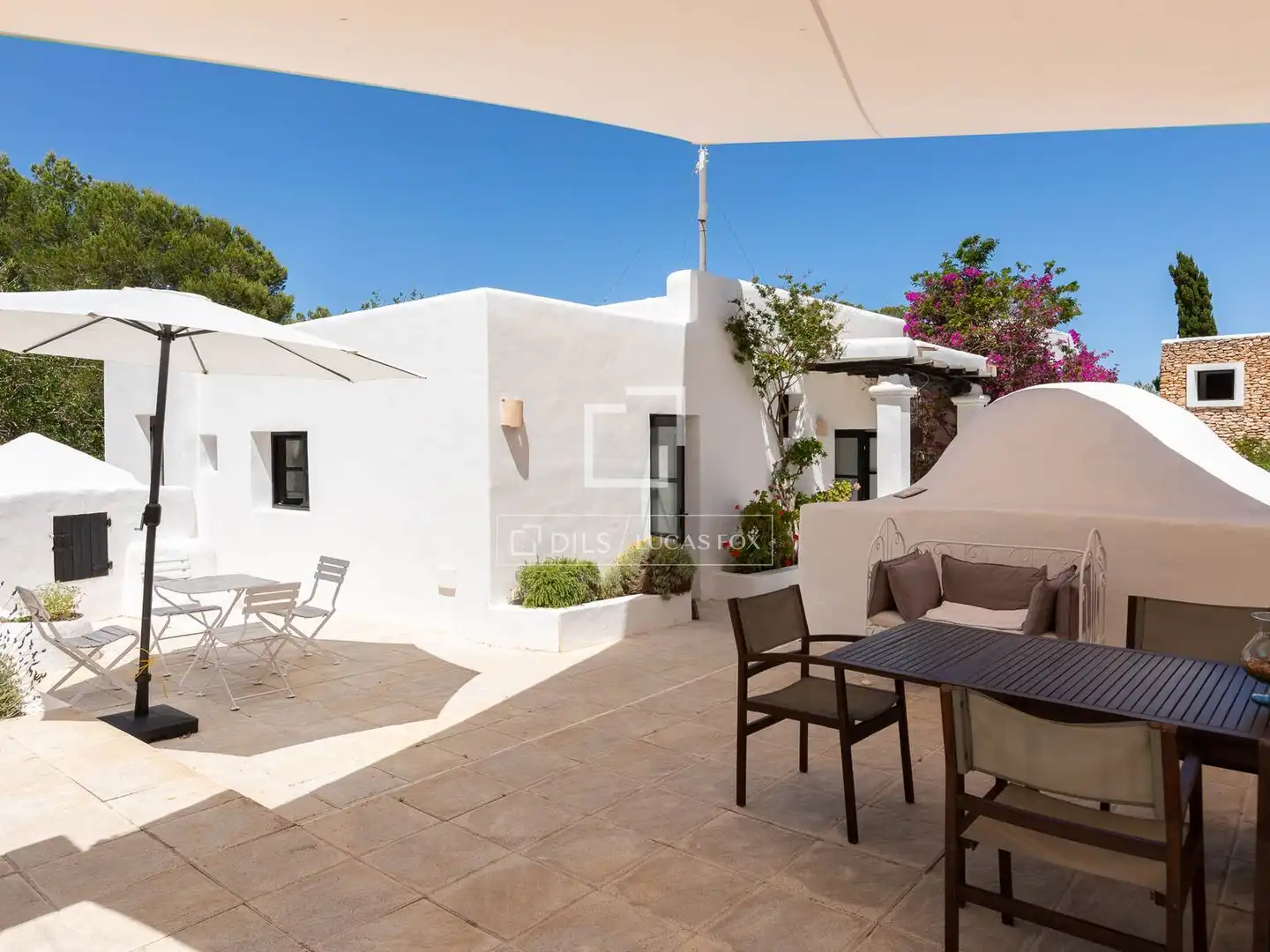 Terrace of Country homes for sale in Santa Eulària des Riu  with Furnished