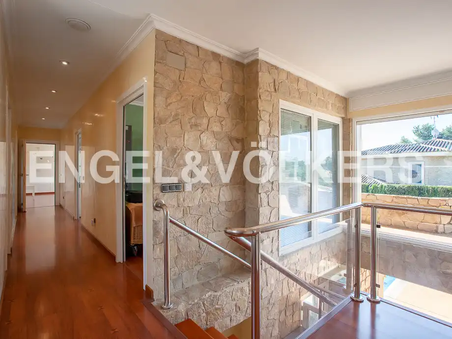 Casa o chalet en venta en Serra con Calefacción, Jardín privado y Trastero