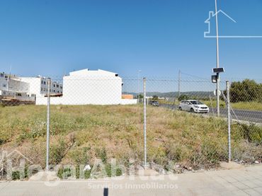 Terreno residencial en venta en Avenida Serra d'Espadà