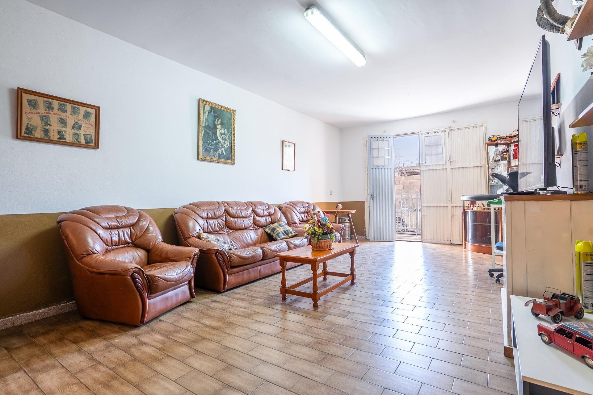 Sala de estar de Casa o chalet en venta en  Almería Capital con Terraza y Trastero