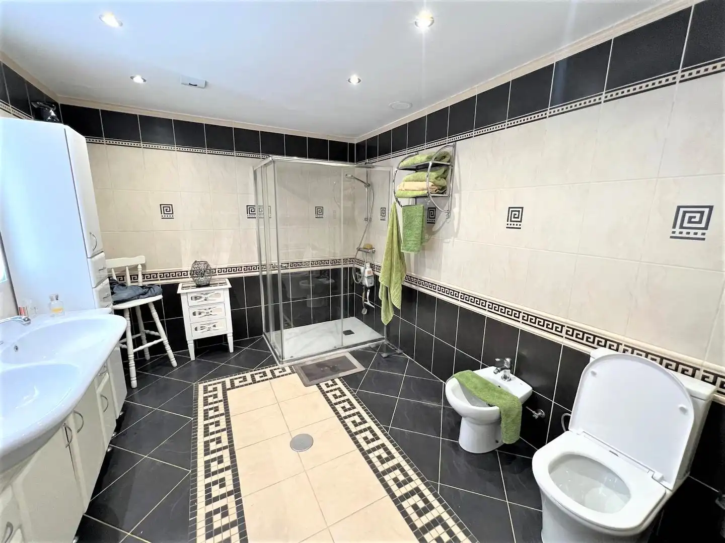 House with pool for sale in Hipódromo - Cerrado del Águila, imagen 6