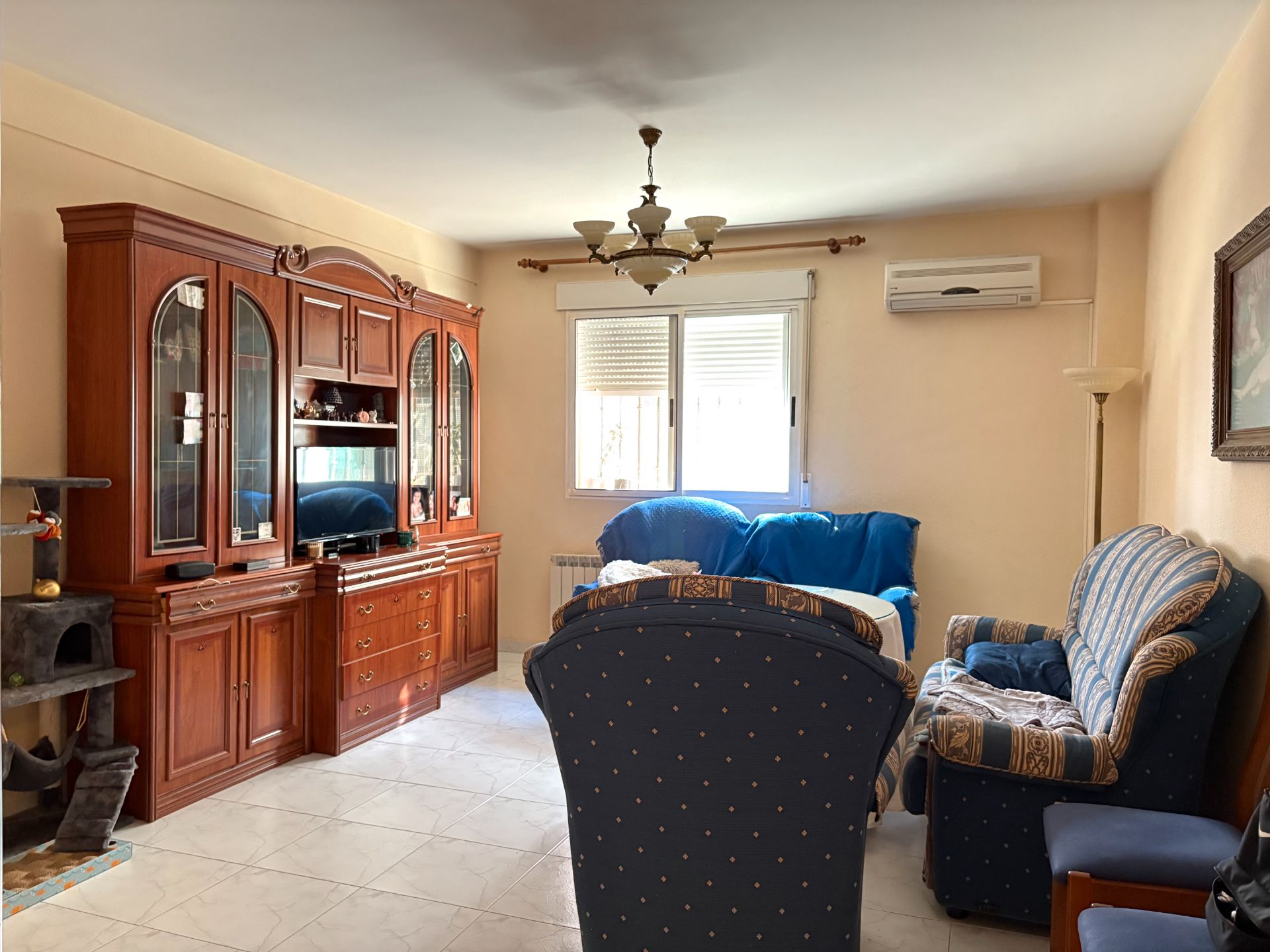 Living room of Flat for sale in Plasencia  with Heating, Furnished and Oven