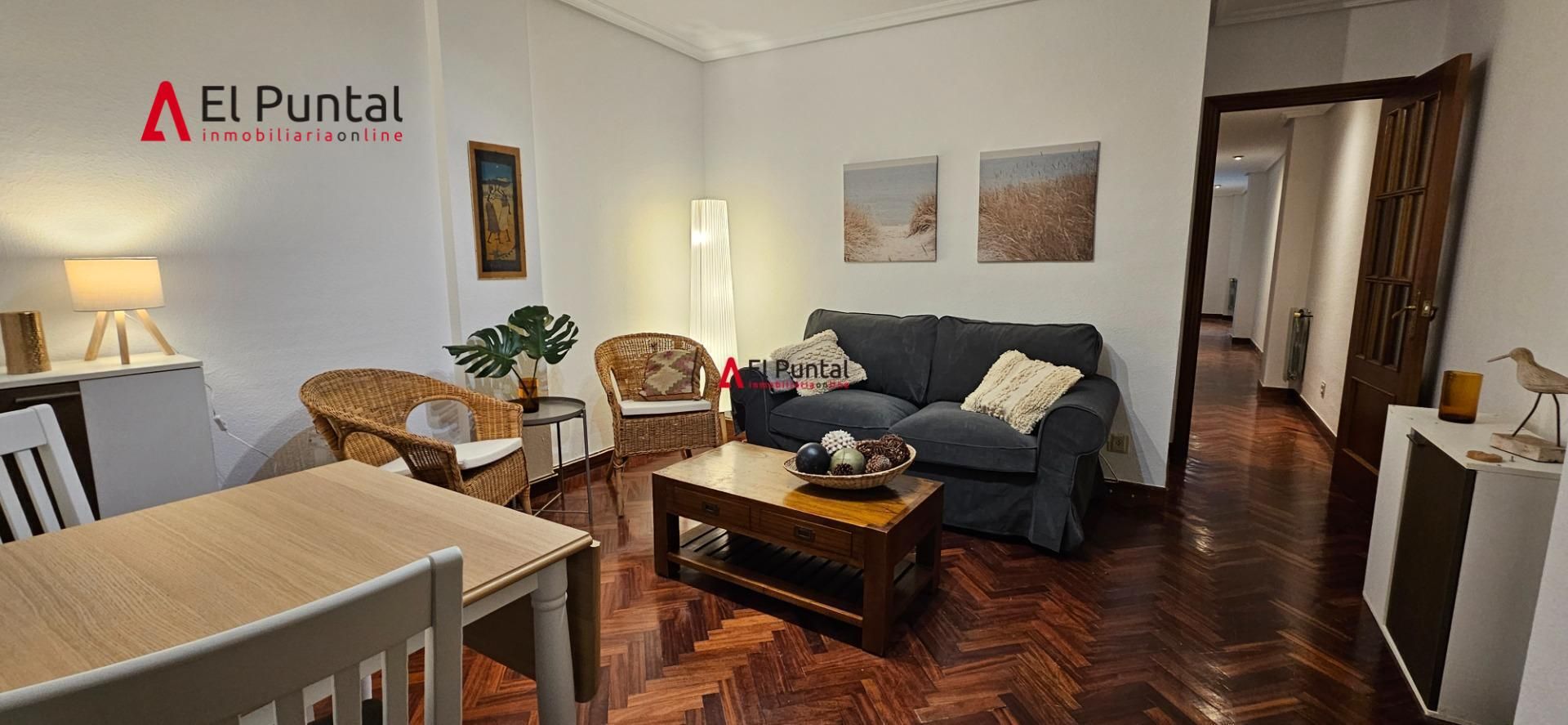 Living room of Flat to rent in Santander  with Heating, Parquet flooring and Terrace