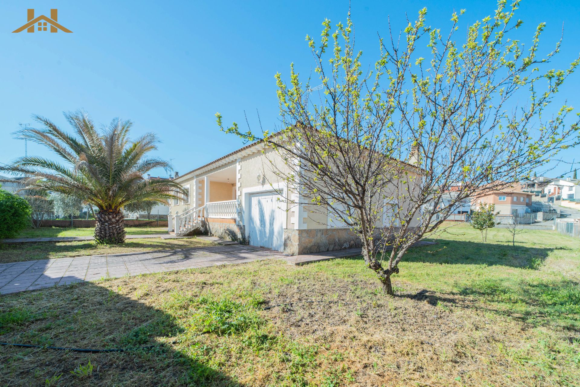 Exterior view of House or chalet for sale in Méntrida  with Heating, Private garden and Balcony