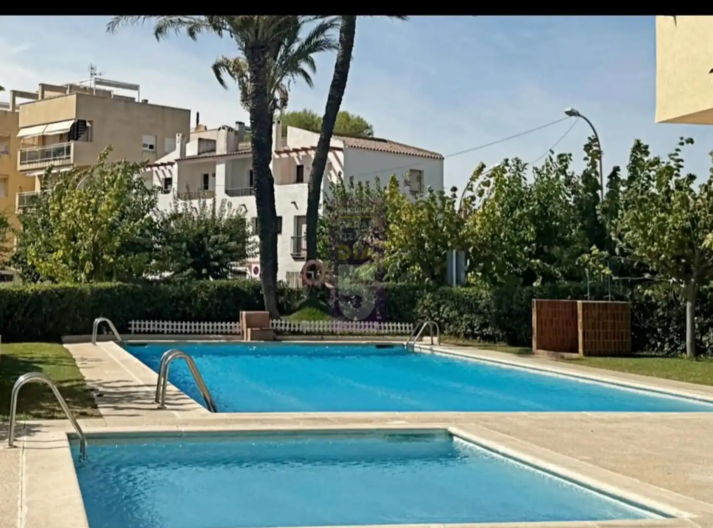 Piscina de Piso de alquiler en Cunit con Aire acondicionado, Parquet y Terraza