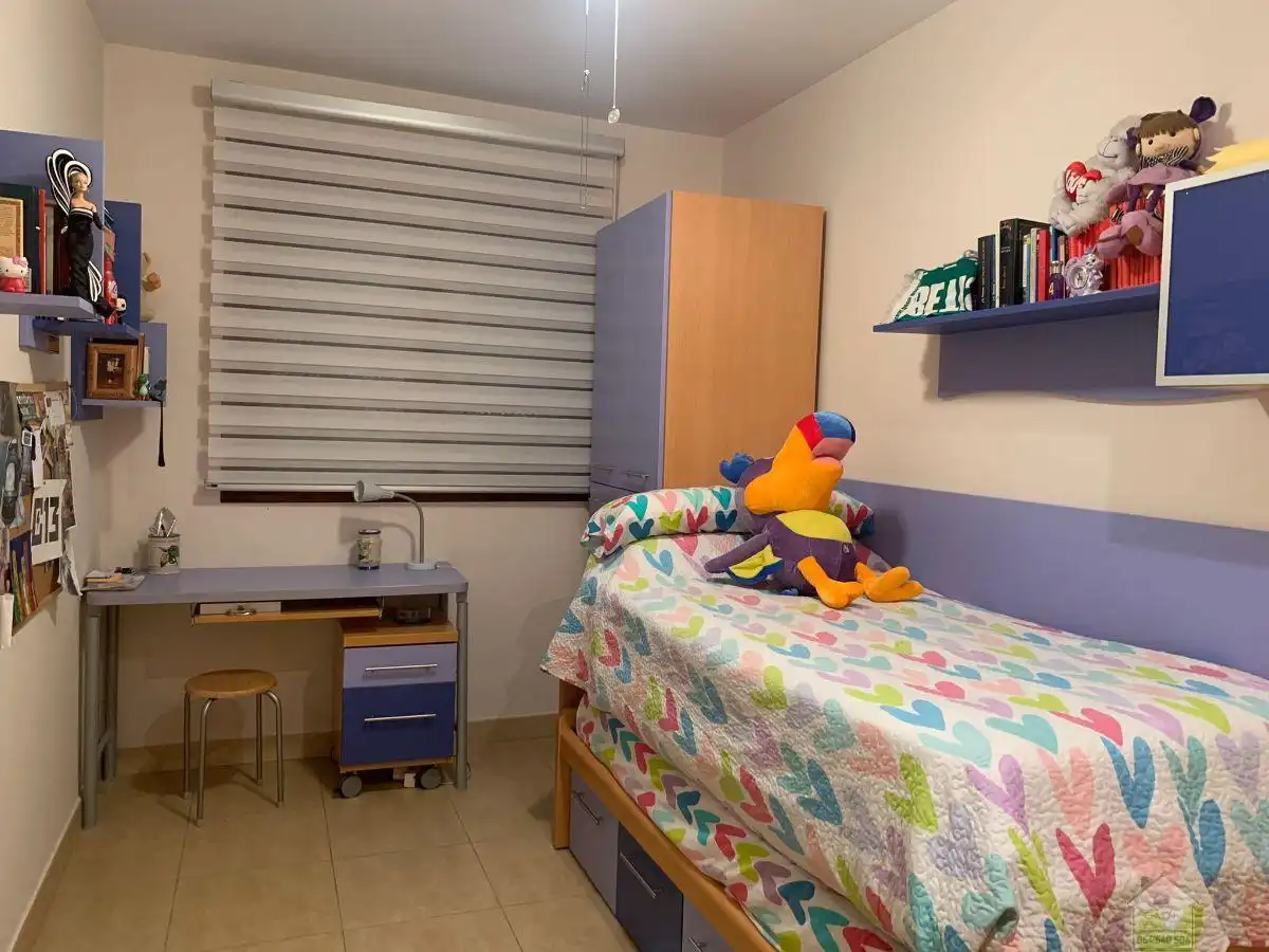 Flat for sale in El Cano - Los Bermejales