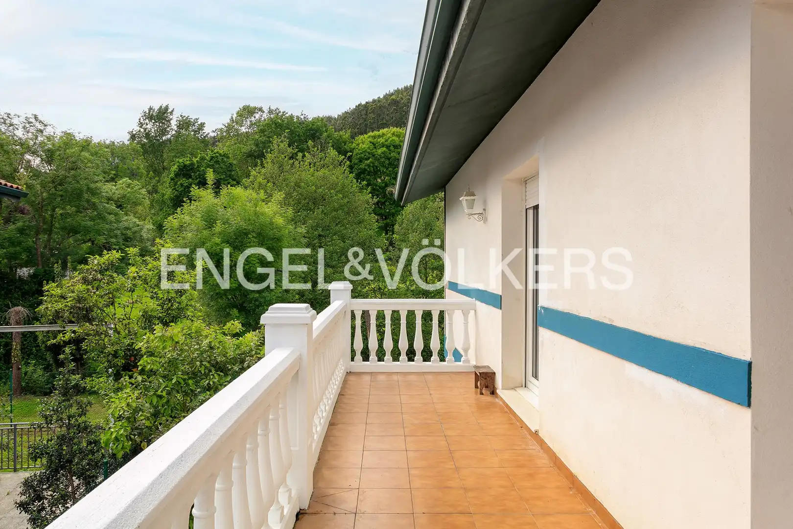 Terraza de Casa o chalet en venta en Castro-Urdiales con Calefacción, Jardín privado y Terraza