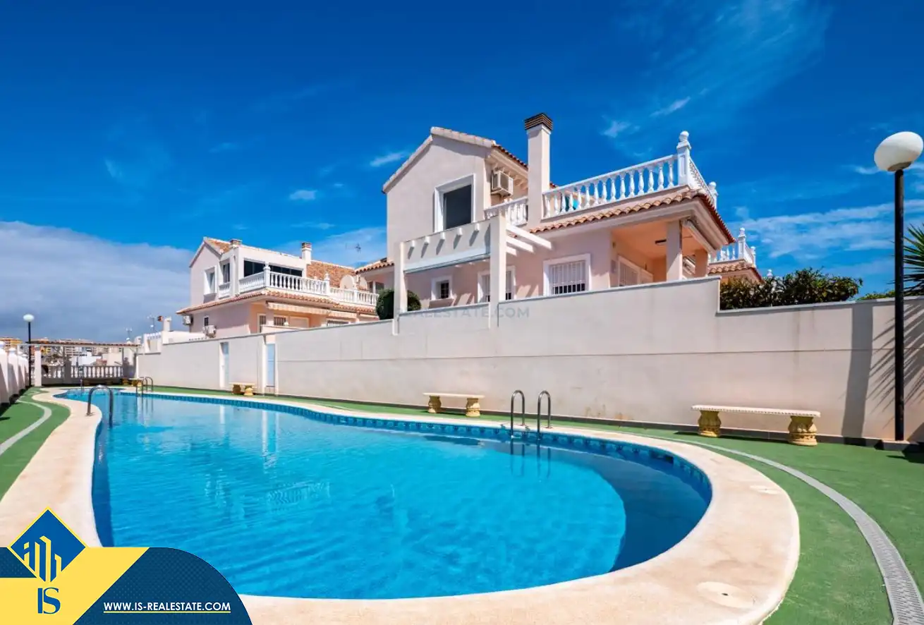 Villa con piscina in vendita a Playa de los Locos, imagen 16